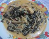 Foto langkah ke 5 dari resep Gulai daun singkong teri.