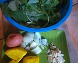 Foto langkah ke 1 dari resep Bayam Kuah Tahu Telur.