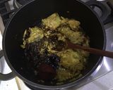 عکس مرحله 2 از دستور خورشت مرغ و آلو