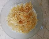 A picture of step 1 of Doodh pheni.