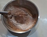 Foto langkah ke 3 dari resep Bolu kukus pisang isian coklat.