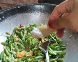 Foto langkah ke 4 dari resep Oseng buncis & telur.