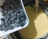 Foto del paso 4 de la receta: Budín, Arándanos escondidos