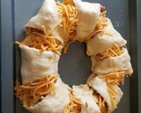 A picture of step 4 of Breakfast crossiant ring.