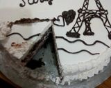A picture of step 6 of Eiffel Tower Cake.