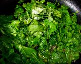 A picture of step 2 of Palak Egg Malai.