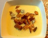 Zupa serowo-cebulowa z grzankami krok przepisu 4 zdjęcie