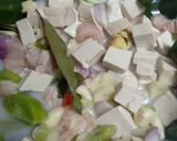 Foto langkah ke 4 dari resep Garang Asem Ayam Tahu Simpel.