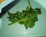 Foto del paso 6 de la receta: Medallones de cerdo, ensalada de verdolagas y "jugo verde"