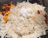 Gambar langkah 4 resipi Nasi Goreng Lada Kering.