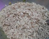 A picture of step 5 of Roasted Red Poha Chiwda.