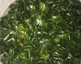 A picture of step 1 of Seaweed Soup with Beef (Myeok Guk).