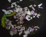 கேரட் தவா புலாவ் ரெசிபி ஸ்டேப் 2 புகைப்படம்