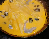 Foto del paso 7 de la receta: Colitas de rape con langostinos y almejas
