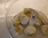 Foto langkah ke 2 dari resep Banana smooties.