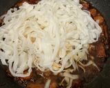 Gambar langkah 6 resipi Kuey Teow Goreng.