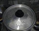 Foto langkah ke 5 dari resep Martabak Manis Teflon Eggless.