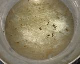 A picture of step 7 of Uddina bonda/ urad dal fitters.