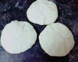 नूडल्स स्टफ्ड कचौड़ी रेसिपी चरण 1 फोटो