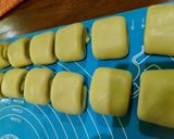 Foto langkah ke 5 dari resep Bolen Pisang Tanpa Korsvet.