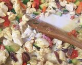 Foto del paso 2 de la receta Couscous integral con pollo y verduras con toque de curry y coco