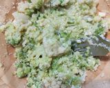 Foto del passaggio 1 della ricetta Medaglioni di broccolo Romano e farina di mandorle