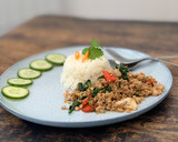 A picture of step 9 of Minced pork stir-fry with basil and chillies.