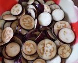 A picture of step 1 of Masaledar brinjal bhaji.