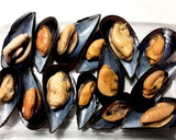 Foto del paso 1 de la receta: Mejillones en escabeche de nueces