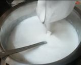 A picture of step 2 of Rice flour firni.