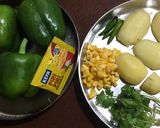A picture of step 2 of Stuffed Capsicum.