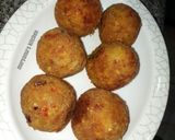 A picture of step 5 of Yam balls.
