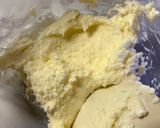 Foto del passaggio 1 della ricetta Occhio di bue con confettura di uva fragola