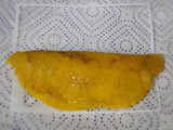 Empanaditas de plátano maduro, frijoles y queso
