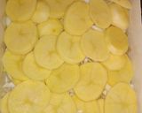 Savanyú káposztás tepsis krumpli, csirkével recept fázis 5 fotója
