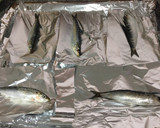Foto del paso 2 de la receta: Sardinas asadas al papillote, nada de olor 💪🏻🐟