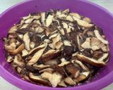 A picture of step 1 of Spaghetti with Miso Cream, Shiitake Mushrooms, and Crushed Hazelnuts.
