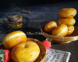Foto langkah ke 6 dari resep Donat Manis Maizena.