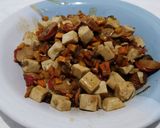Foto langkah ke 6 dari resep Sambel goreng putih telur dan sosis.