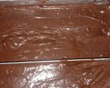 Foto langkah ke 5 dari resep Brownies shiny crust.