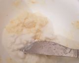 A picture of step 5 of Sandwich bread cake.