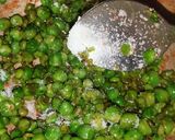 A picture of step 3 of Roasted matar.
