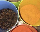 A picture of step 4 of Aloo Mater salan.