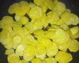 A picture of step 5 of Simple Spanish omelet.