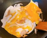 รูปขั้นตอนการทำที่ 2 ของ ผัดมาม่าอบชีส🧀style by barbie👩🏼🍳