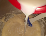 Foto del paso 2 de la receta: Bizcochuelo fácil para decoración de tortas