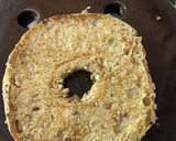 صورة لخطوة 1 من وصفة خبز البيغل او البيجل مع لبنه وبيستو وفلفل مشويbagel bread