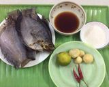 Hình bước làm 1 của món Khô cá Sặc chiên.
