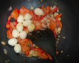 Foto langkah ke 2 dari resep Tumis Kangkung Puyuh.