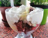 Málna likőrös pohárdesszert recept fázis 2 fotója